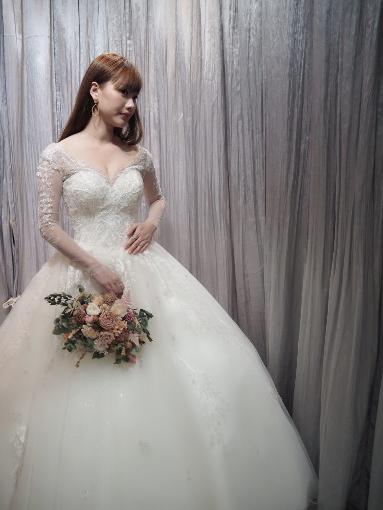 賽西亞手工婚紗 「我的命定禮服就是這件!」專屬給每位新娘的超顯瘦禮服 紙片女孩vs厚片女孩款大公開