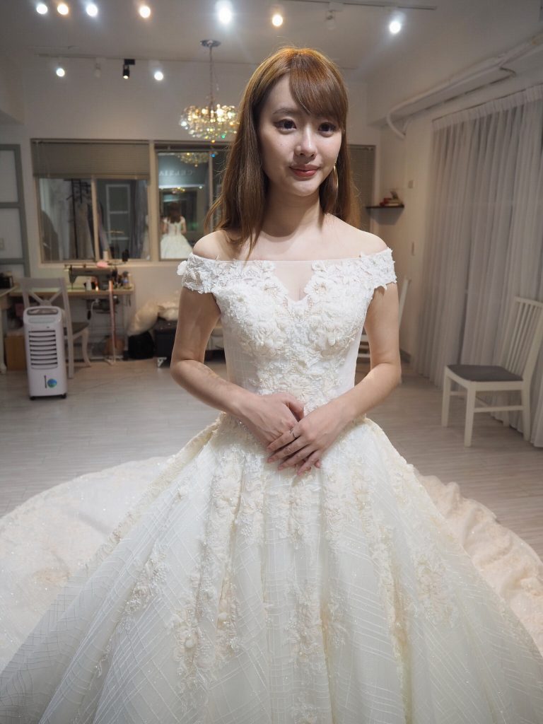 賽西亞手工婚紗 「我的命定禮服就是這件!」專屬給每位新娘的超顯瘦禮服 紙片女孩vs厚片女孩款大公開