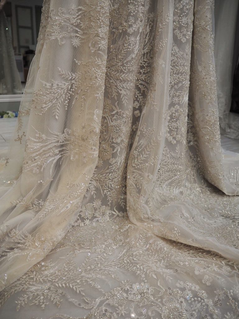 賽西亞手工婚紗 「我的命定禮服就是這件!」專屬給每位新娘的超顯瘦禮服 紙片女孩vs厚片女孩款大公開