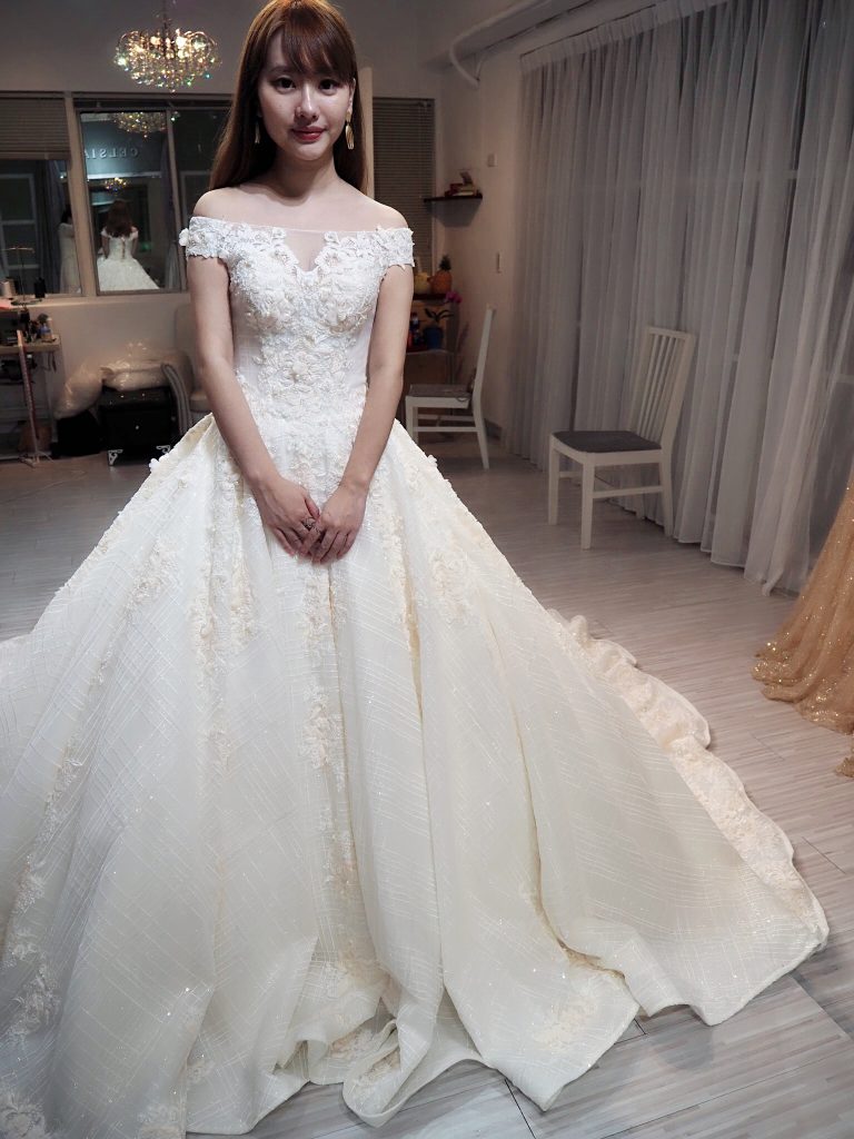 賽西亞手工婚紗 「我的命定禮服就是這件!」專屬給每位新娘的超顯瘦禮服 紙片女孩vs厚片女孩款大公開