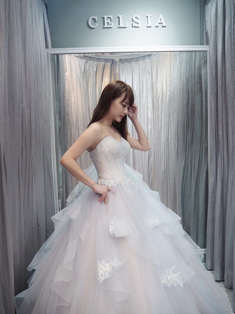賽西亞手工婚紗 「我的命定禮服就是這件!」專屬給每位新娘的超顯瘦禮服 紙片女孩vs厚片女孩款大公開
