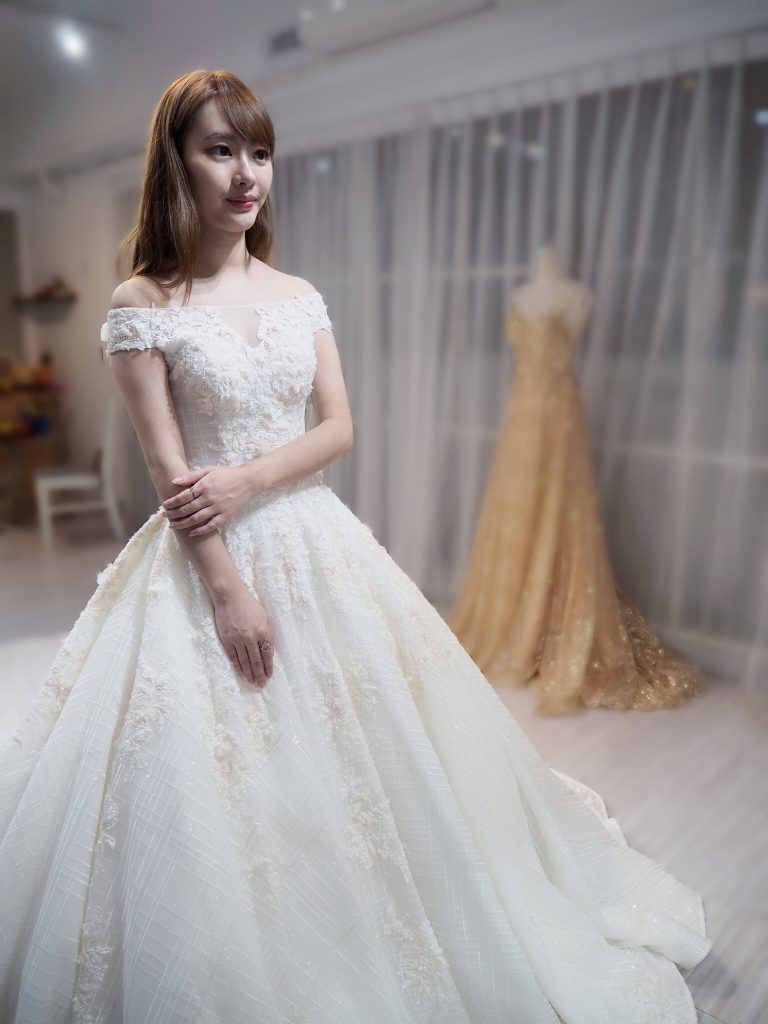 賽西亞手工婚紗 「我的命定禮服就是這件!」專屬給每位新娘的超顯瘦禮服 紙片女孩vs厚片女孩款大公開