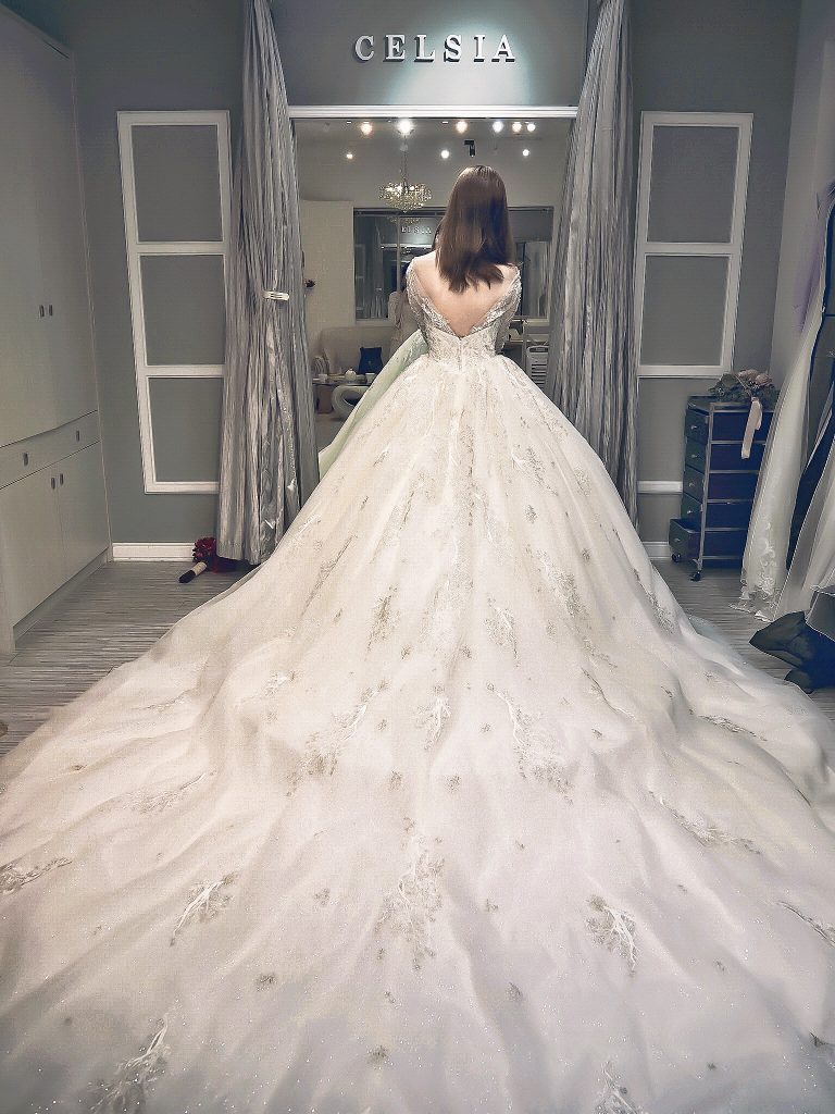 賽西亞手工婚紗 「我的命定禮服就是這件!」專屬給每位新娘的超顯瘦禮服 紙片女孩vs厚片女孩款大公開