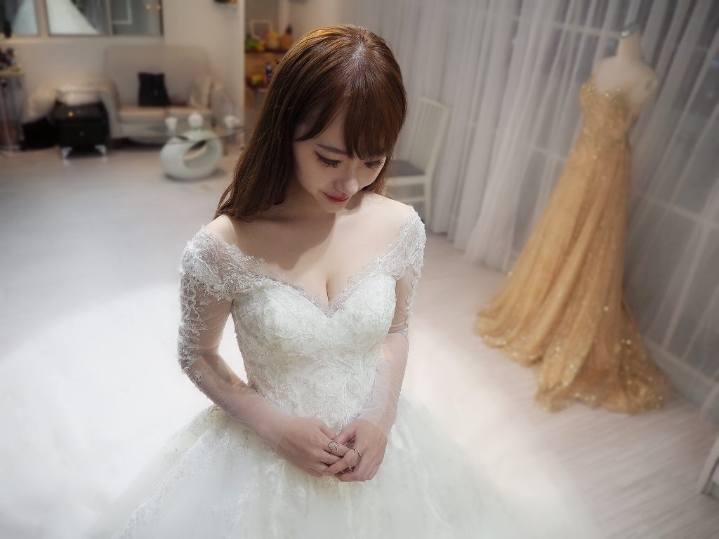 賽西亞手工婚紗 「我的命定禮服就是這件!」專屬給每位新娘的超顯瘦禮服 紙片女孩vs厚片女孩款大公開