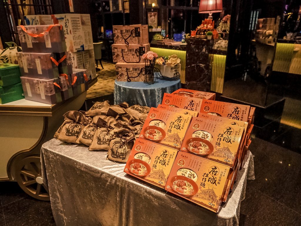 台南東東永大幸福館 獨步全台160桌最大廳房!簡約氣派的飯店格局,十大名廚的港式精緻婚宴菜色文定抓周包套服務