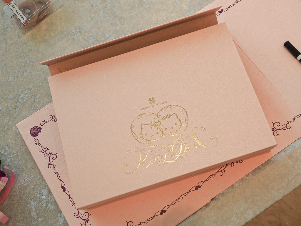 高雄漢來巨蛋五星級飯店婚宴菜色,Hello Kitty主題式婚禮,最夢幻的主題婚禮場地!贈送專屬鮮花佈置、華麗背板