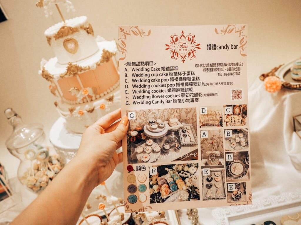 白金花園酒店遺世獨立的超美挑高大廳,陽光灑落的戶外中庭證婚,溫馨宛如藝術殿堂的廊道