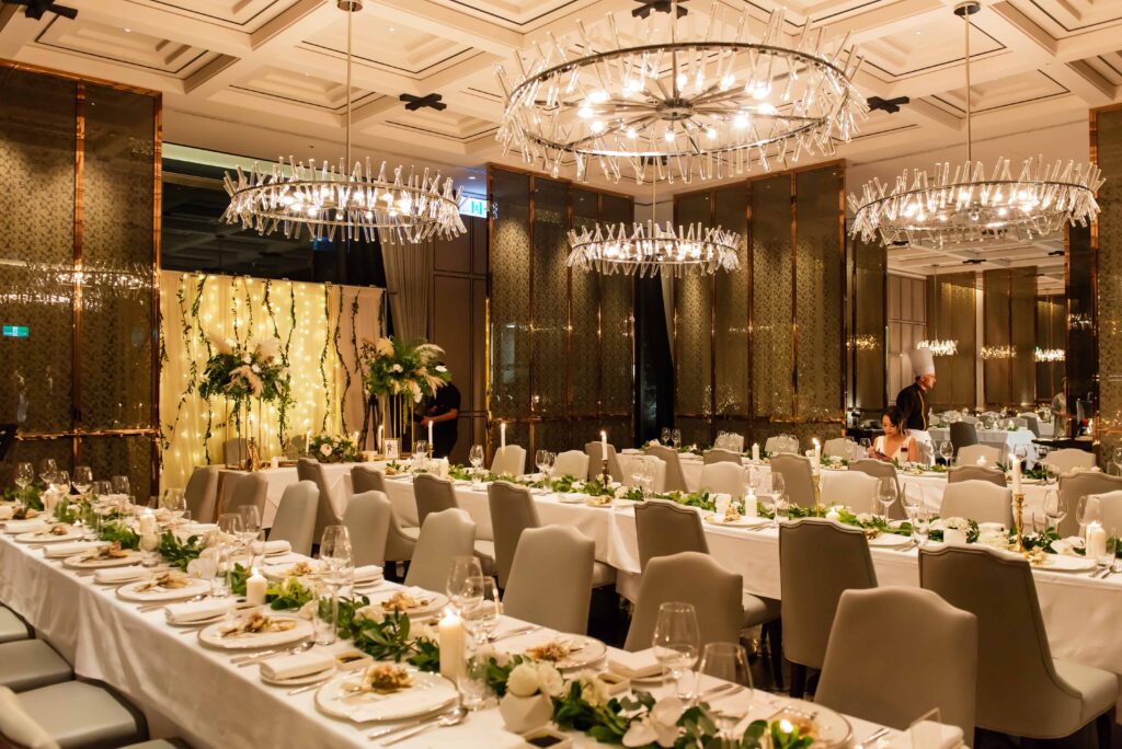 台北美福大飯店.GMT義大利餐廳西式長桌的優雅婚禮,可在同層樓Cocoon池畔酒吧,舉行一場賓主盡歡的After Party!