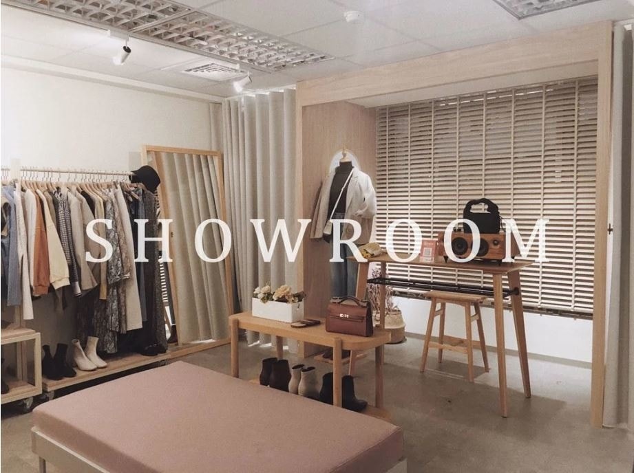 showroom.JPG showroom.JPG