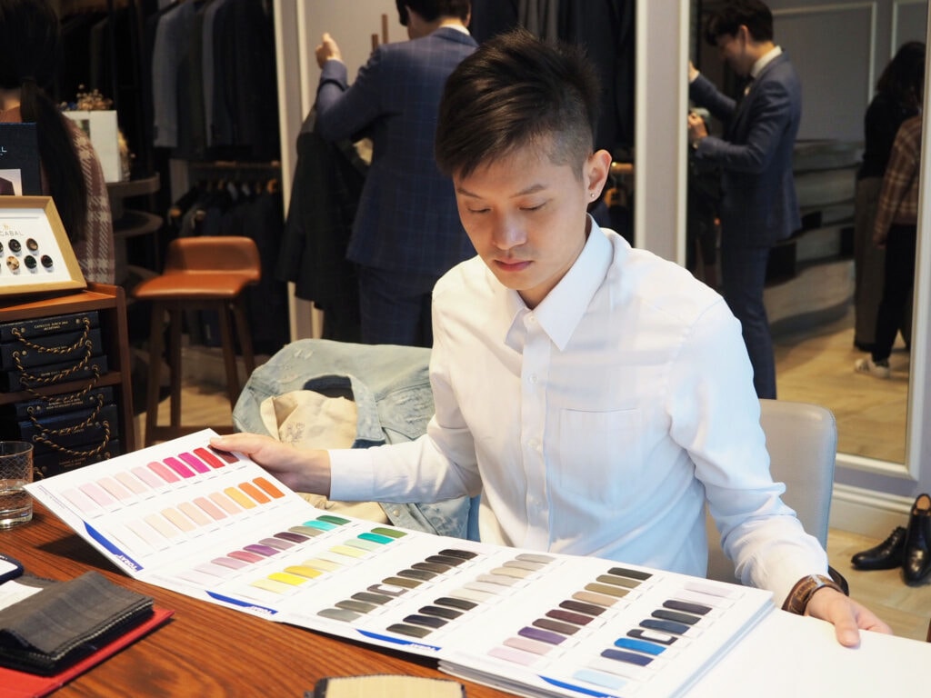 EZ 西服打造帥老公的西裝全訂製挑選守則!ElegaZzle 價格公開透明、3D人體掃描APP、紅外線雷射精準測量