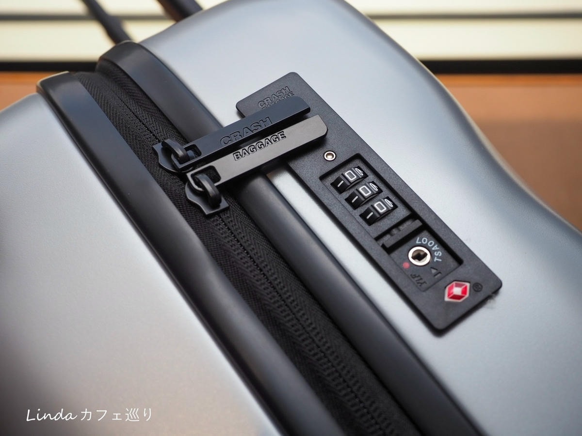 Crash Baggage057.jpg Crash Baggage057.jpg