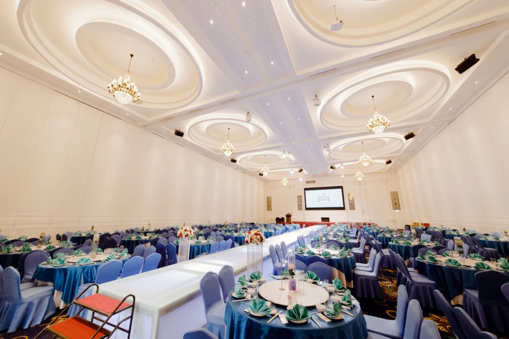 台中烏日「臻愛花園飯店」廳房打通全開上限 400 桌!市區夢幻教堂證婚,結婚小鎮一站式採購,幫助你輕鬆完成婚禮大小事