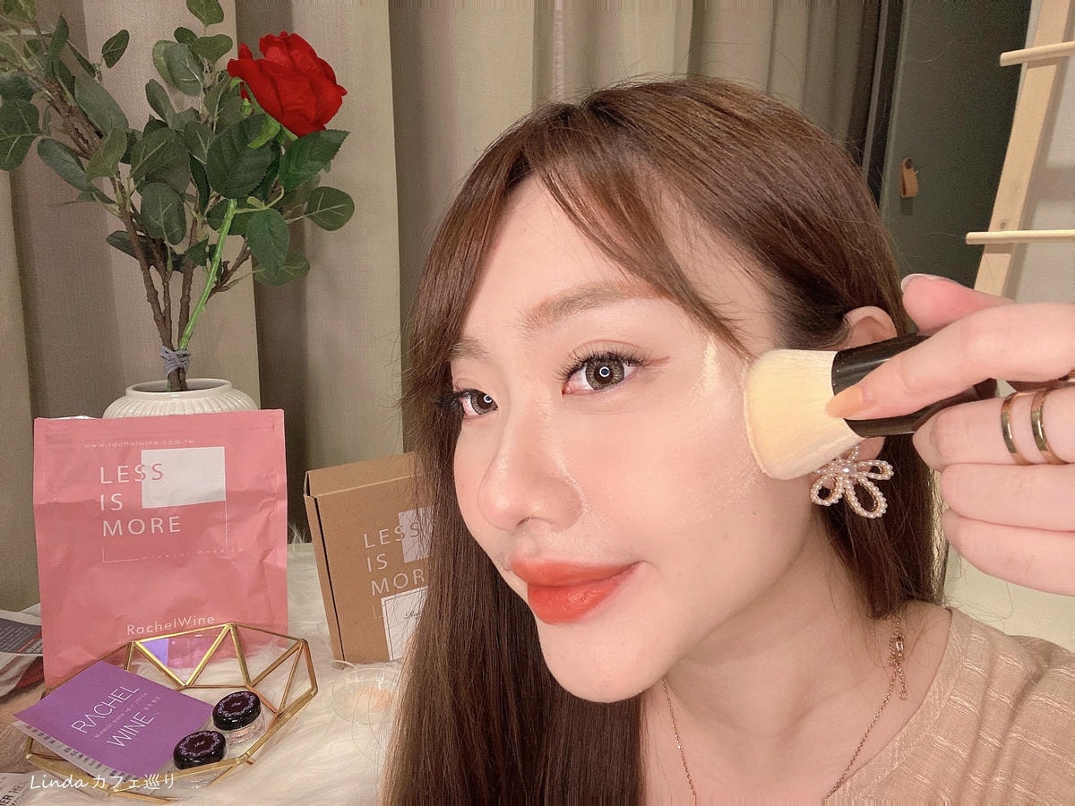 Rachel Wine 瑞秋懷恩 清透礦物粉底025.jpg Rachel Wine 瑞秋懷恩 清透礦物粉底025.jpg
