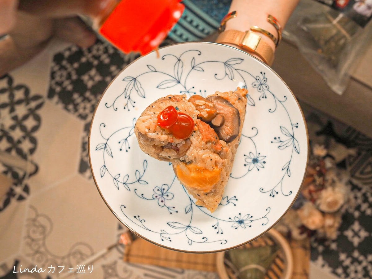 溫國智的美食天地端午名粽頂級松露鮑魚粽 09.jpg 溫國智的美食天地端午名粽頂級松露鮑魚粽 09.jpg
