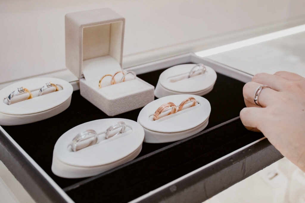 HENRY & EDDY JEWELRY 專為新人而存在的手工鑽戒品牌,不撞款的客製化設計款為你而生