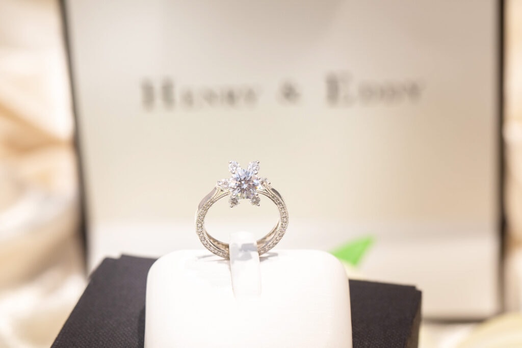HENRY & EDDY JEWELRY 專為新人而存在的手工鑽戒品牌,不撞款的客製化設計款為你而生