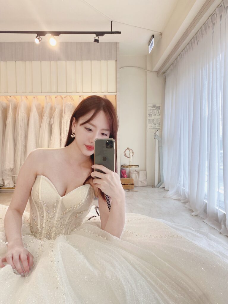 水花婚紗攝影工作室 Blossom Wedding 輕鬆無壓力的接洽模式,創造時尚大片的雜誌風格