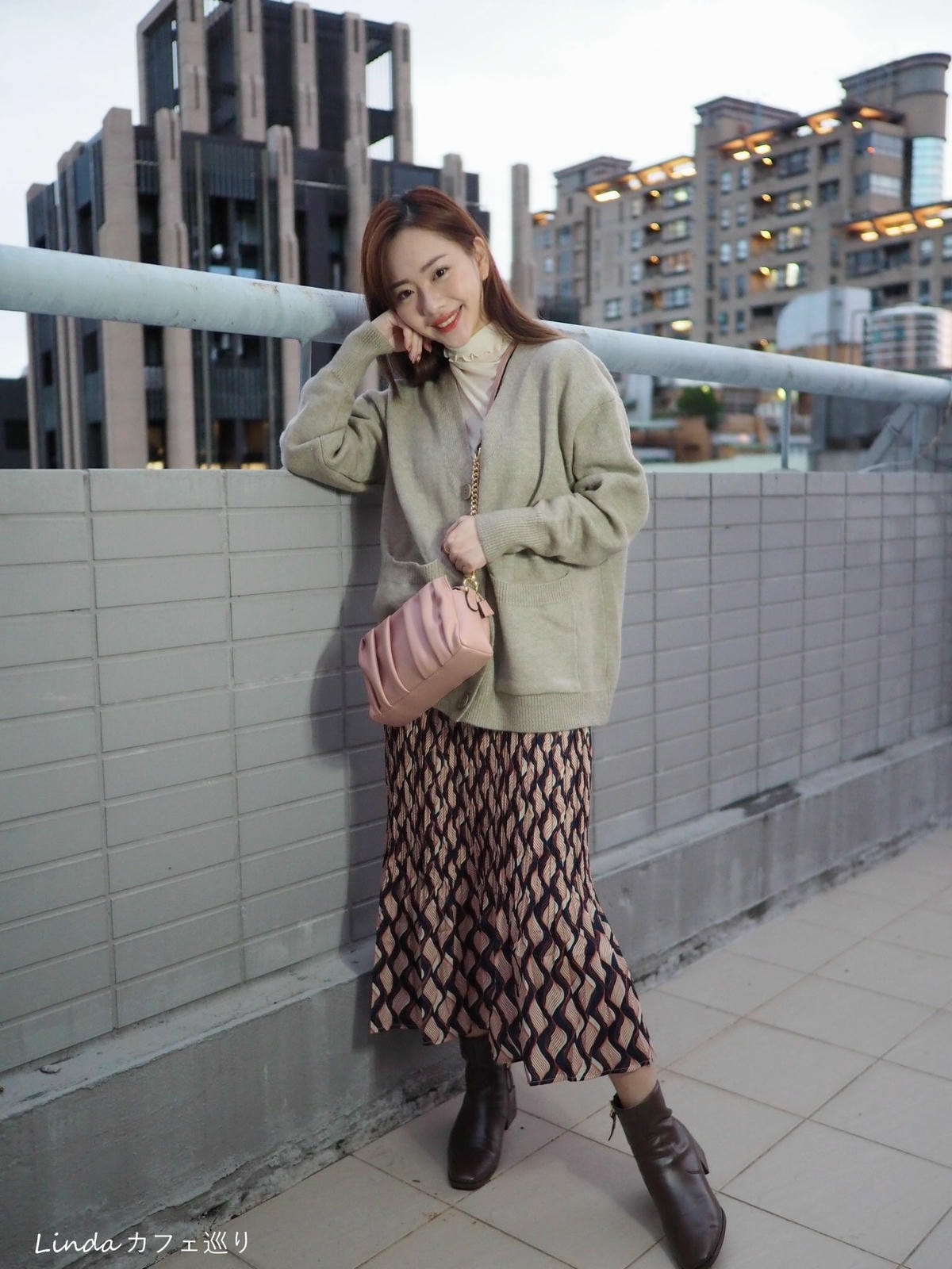 網拍穿搭 Look 推薦Miu-Star 一週好感約會穿搭 028.jpg 網拍穿搭 Look 推薦Miu-Star 一週好感約會穿搭 028.jpg