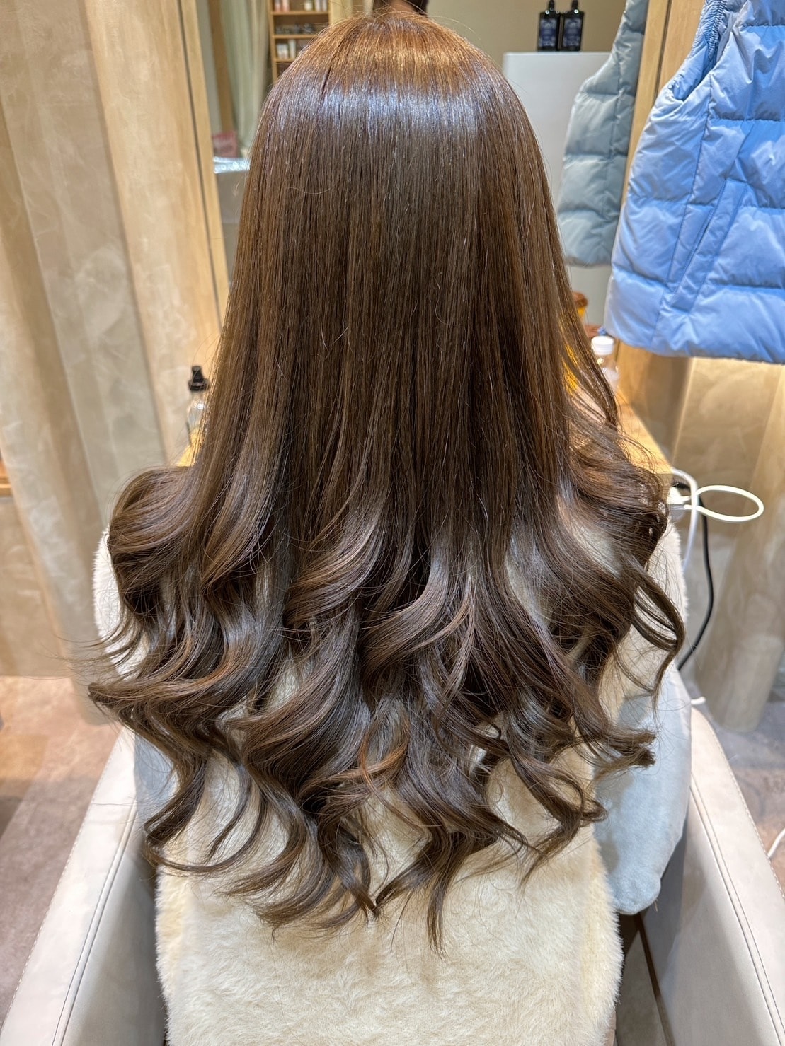 新北新店染髮推薦《洞鏡 salon》頂級質感沙龍,搭配 DA