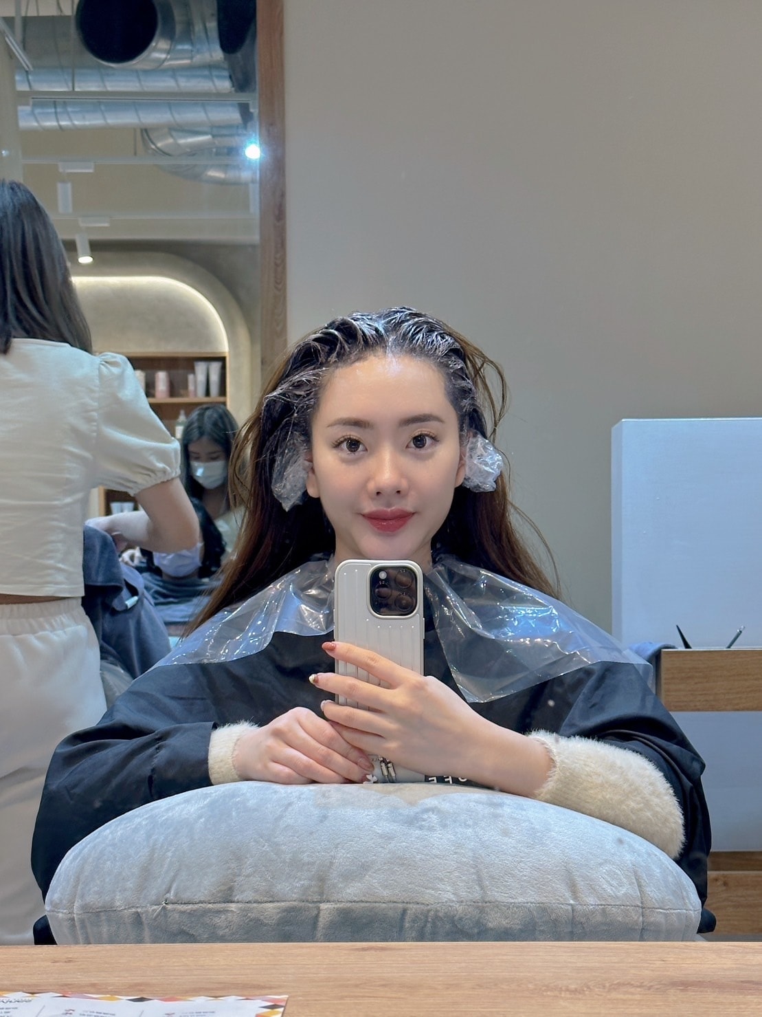 新北新店染髮推薦《洞鏡 salon》頂級質感沙龍,搭配 DA
