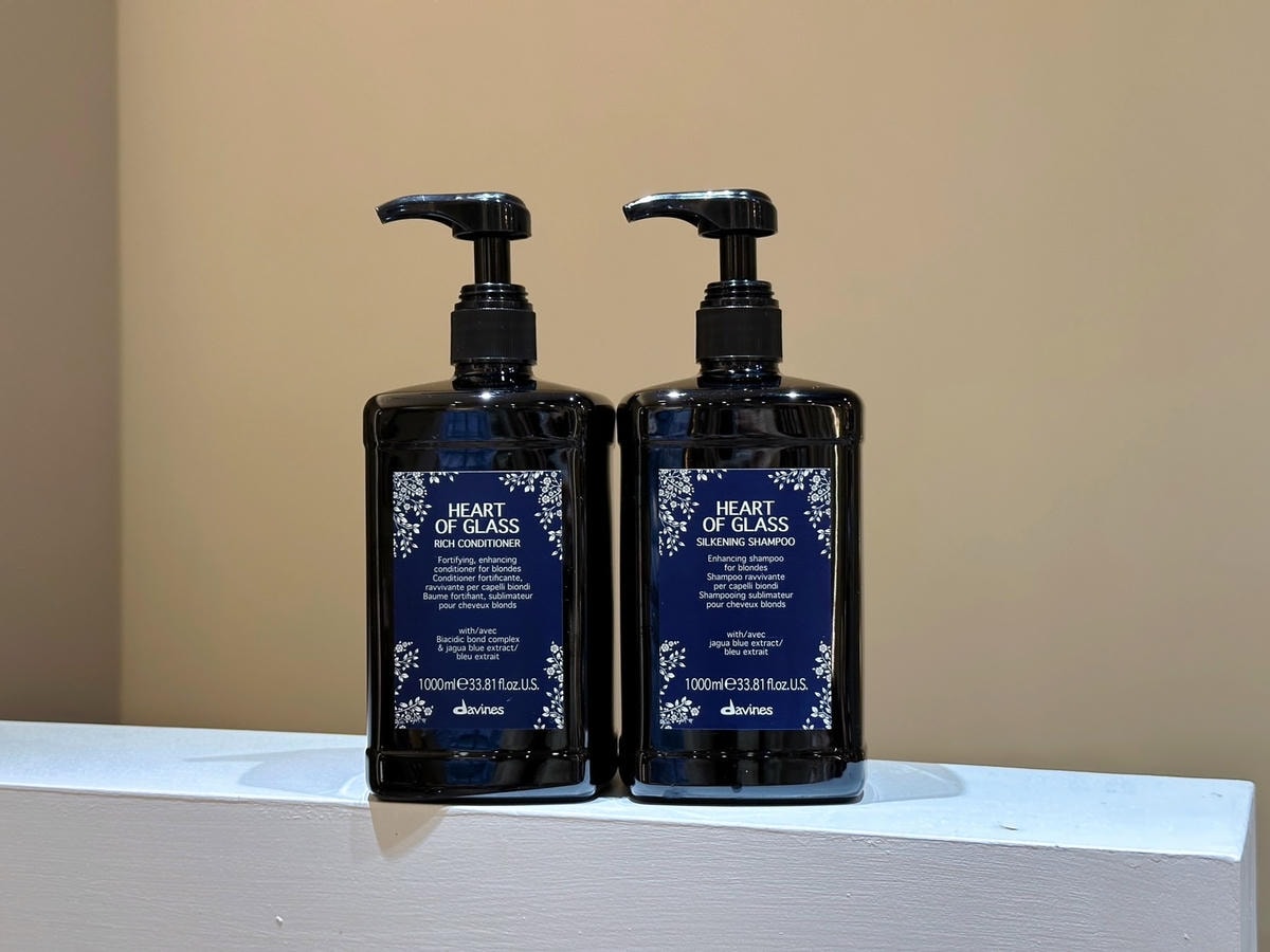 新北新店染髮推薦《洞鏡 salon》頂級質感沙龍,搭配 DA