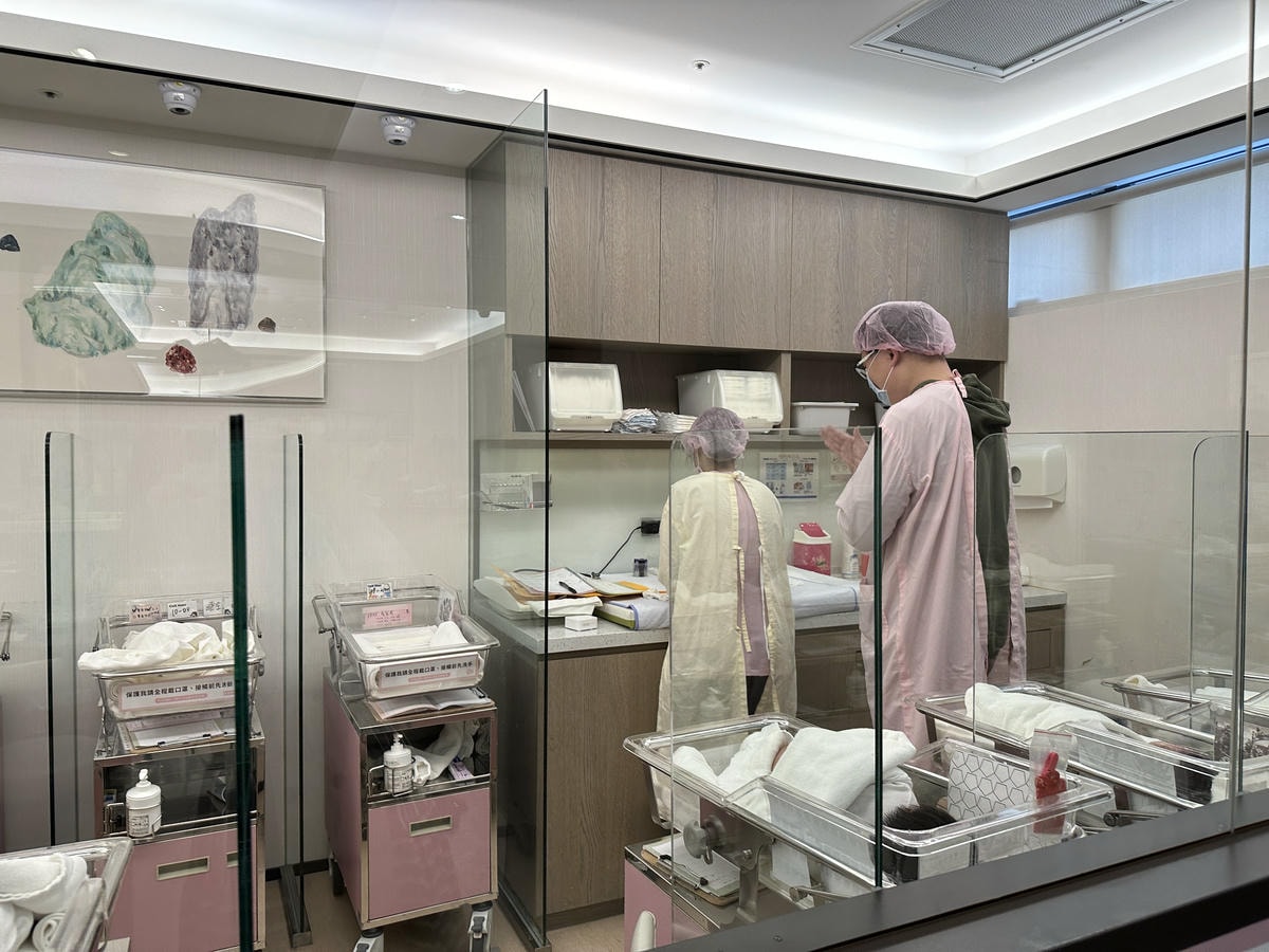台中西屯區月子中心推薦《澄清醫院產後護理之家》入住心得.精品 台中西屯區月子中心推薦《澄清醫院產後護理之家》入住心得.精品