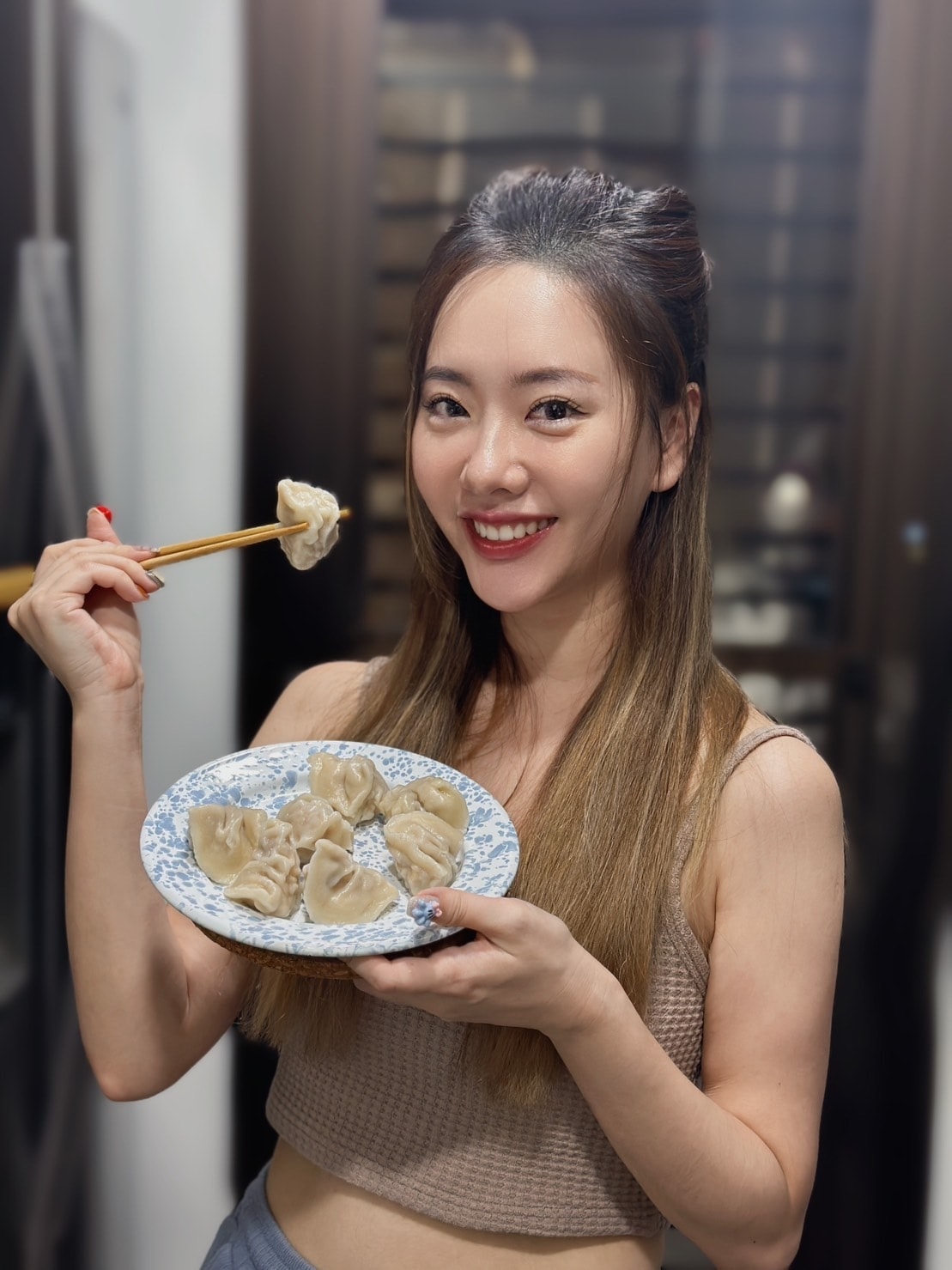 買多多團購美食推薦!冷凍就像現包《萬萬兩水餃》KTV水餃就是