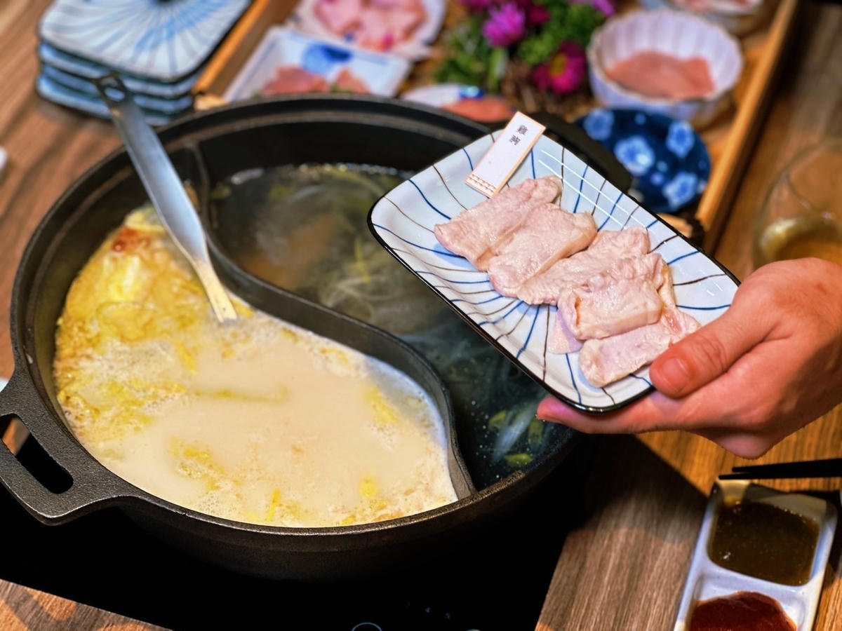 よし!請上座!信義區火鍋推薦《優喜鍋物專門店》前菜必點「招牌 よし!請上座!信義區火鍋推薦《優喜鍋物專門店》前菜必點「招牌