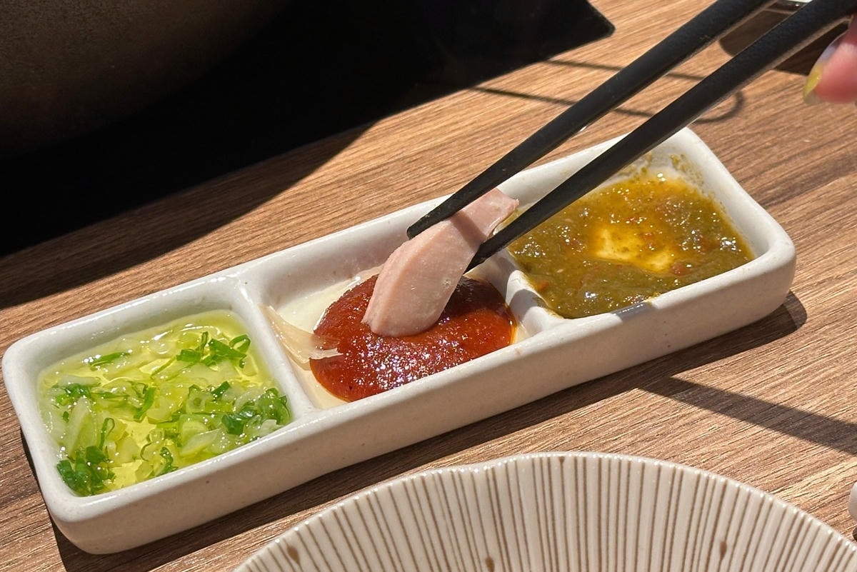 よし!請上座!信義區火鍋推薦《優喜鍋物專門店》前菜必點「招牌 よし!請上座!信義區火鍋推薦《優喜鍋物專門店》前菜必點「招牌