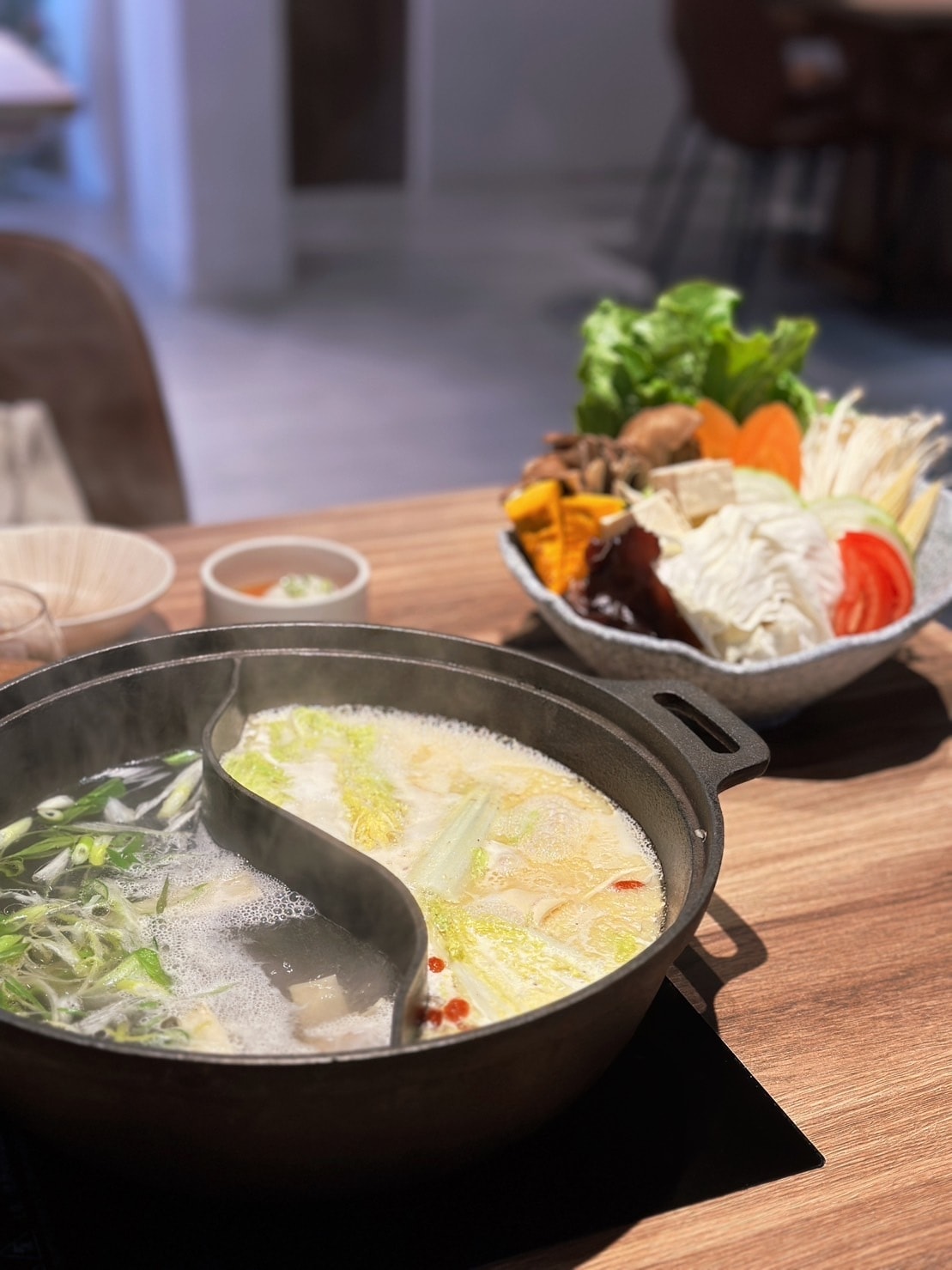 よし!請上座!信義區火鍋推薦《優喜鍋物專門店》前菜必點「招牌 よし!請上座!信義區火鍋推薦《優喜鍋物專門店》前菜必點「招牌