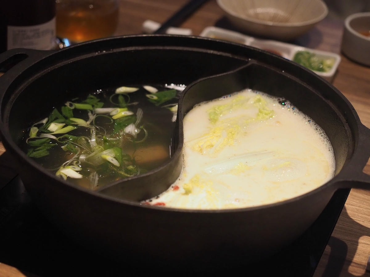 よし!請上座!信義區火鍋推薦《優喜鍋物專門店》前菜必點「招牌 よし!請上座!信義區火鍋推薦《優喜鍋物專門店》前菜必點「招牌