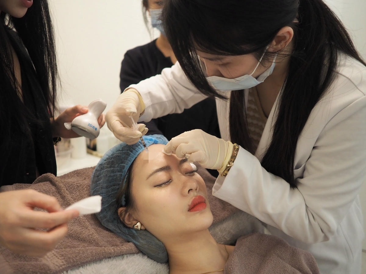 台北士林《品維維健康美學診所》韓國奇肌肉毒封存歲月痕跡,定期