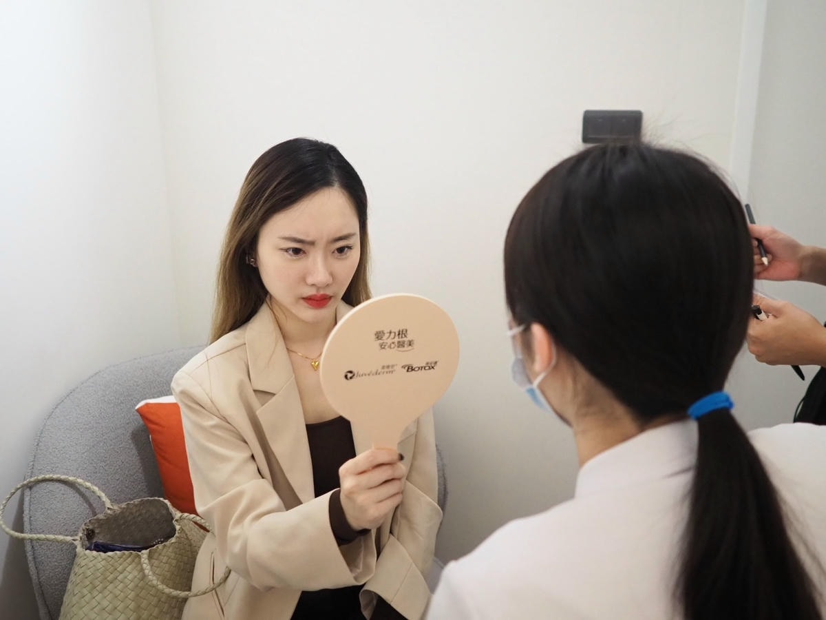 台北士林《品維維健康美學診所》韓國奇肌肉毒封存歲月痕跡,定期