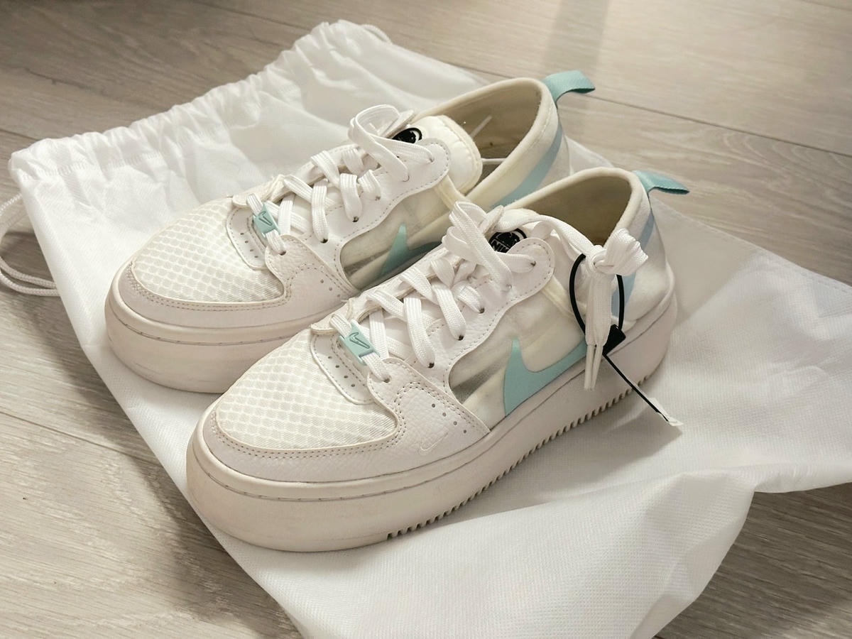 板橋24hr洗鞋服務《 I Sneaker 樂洗鞋智能洗鞋櫃