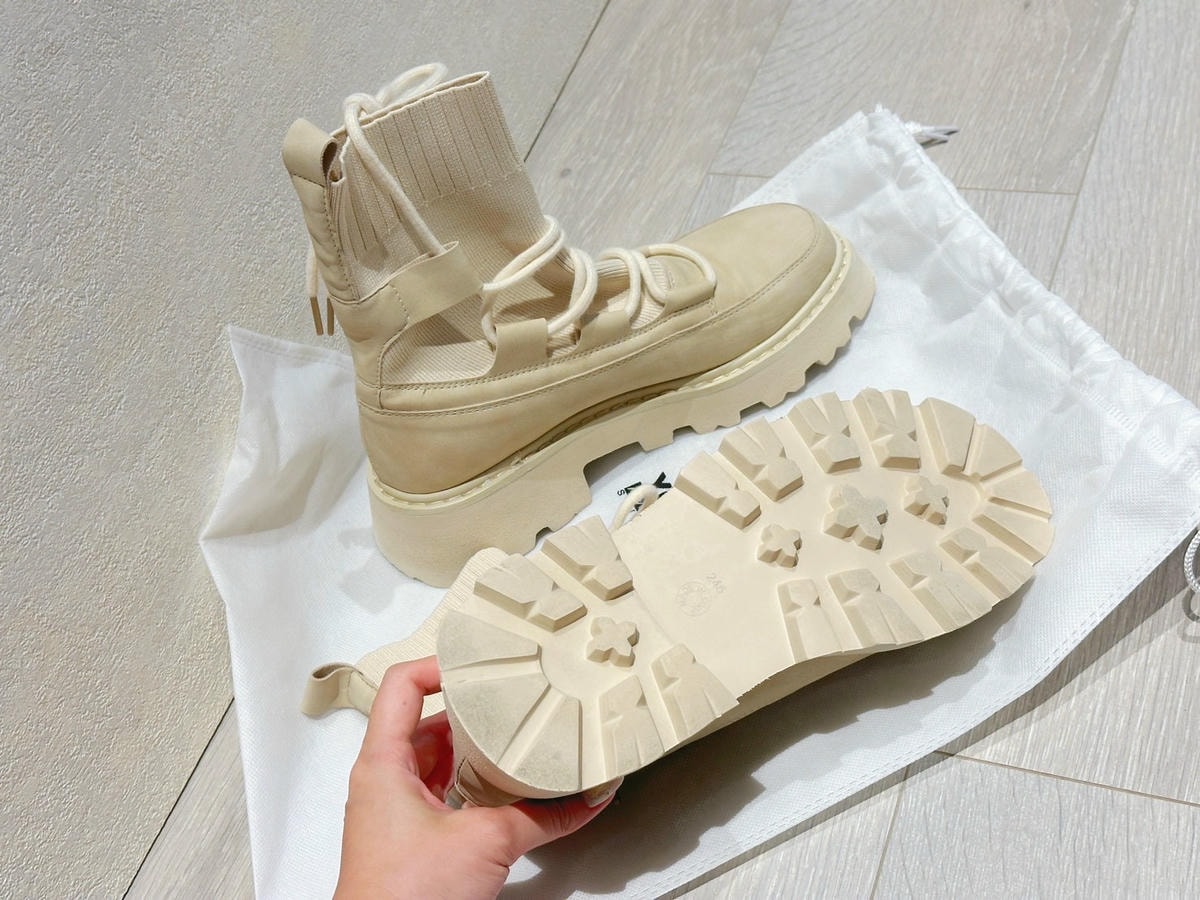 板橋24hr洗鞋服務《 I Sneaker 樂洗鞋智能洗鞋櫃