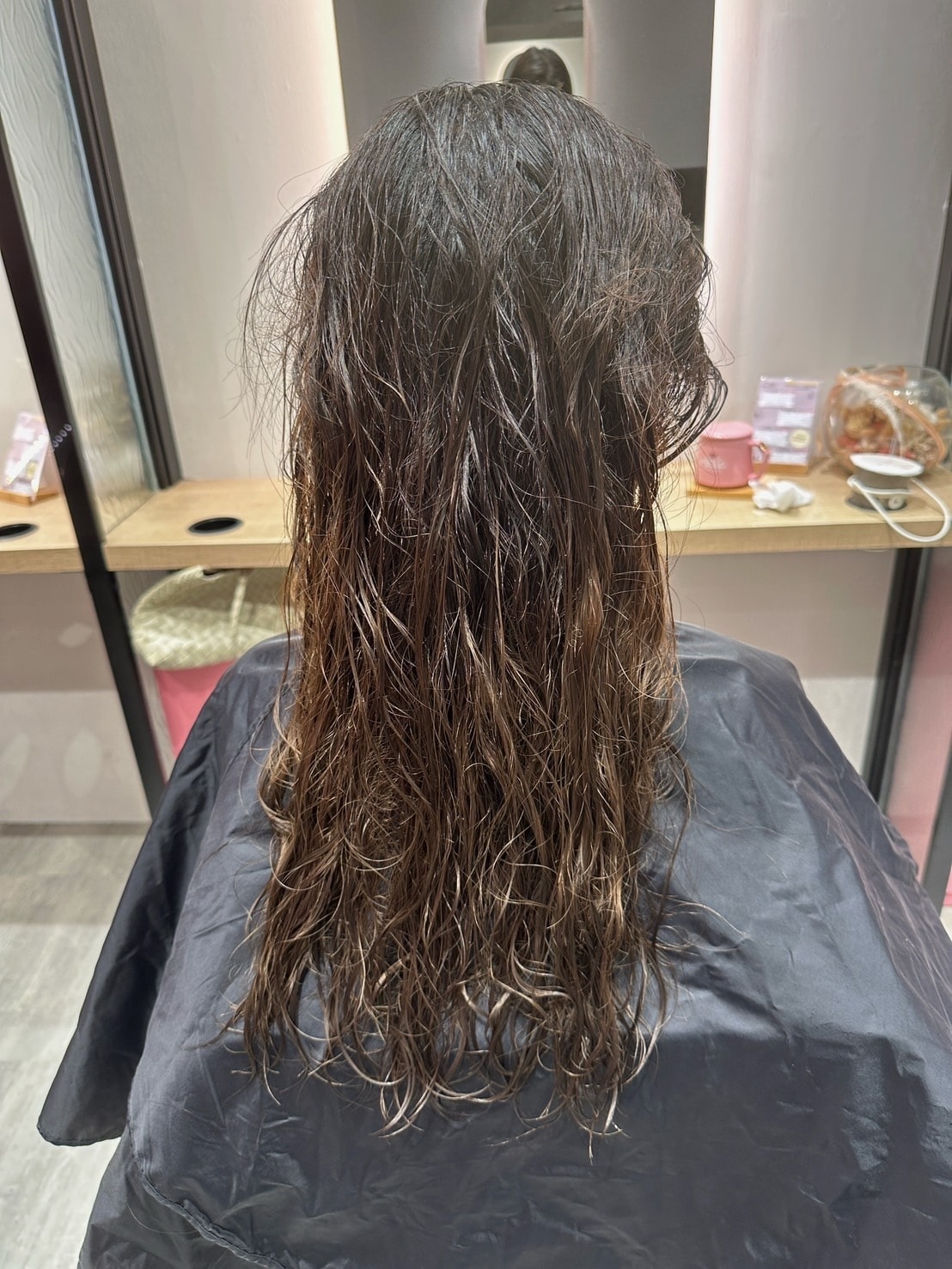 台北南港燙髮推薦《Meta hair salon 后》染燙受 台北南港燙髮推薦《Meta hair salon 后》染燙受