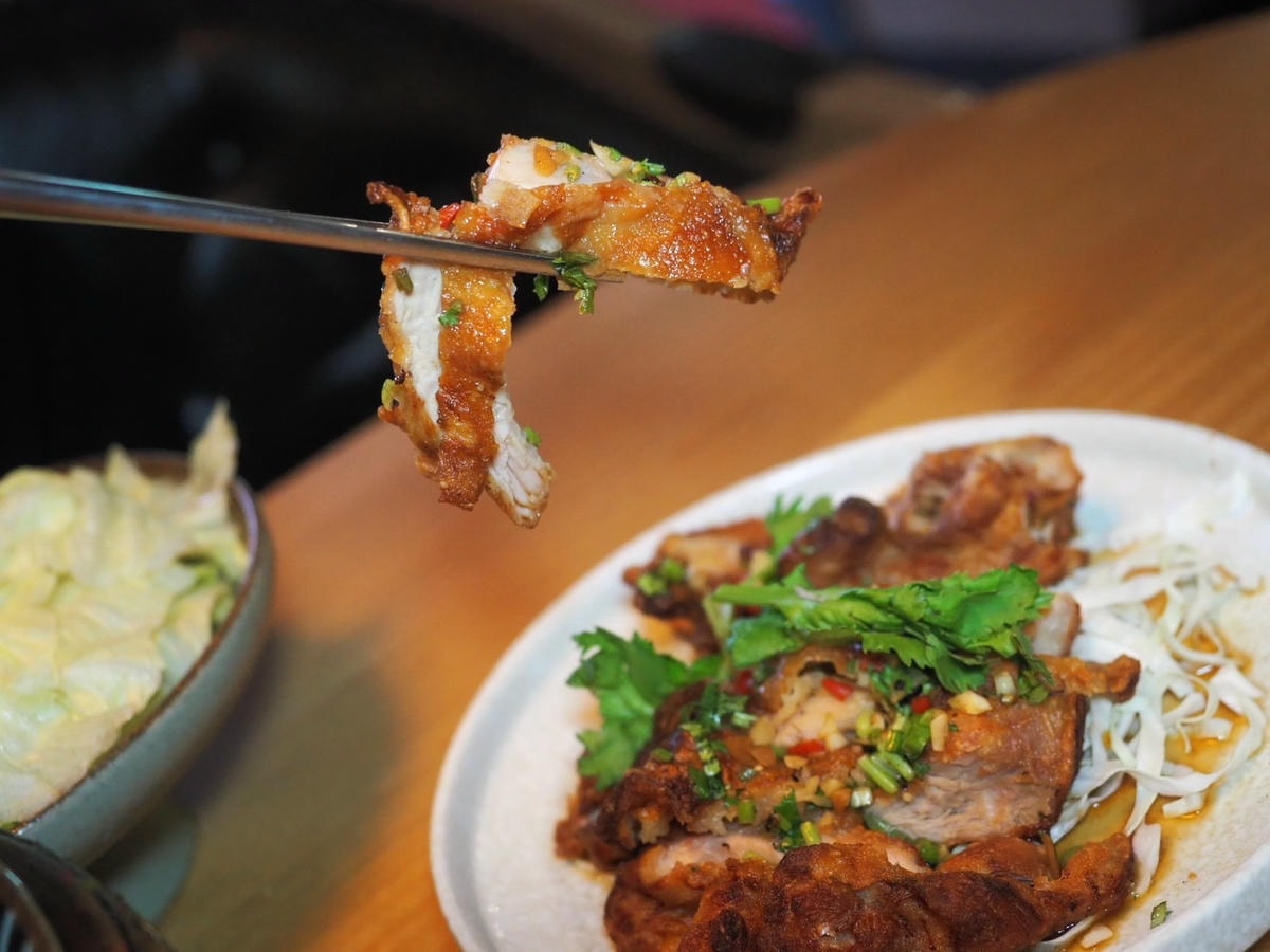 中和美食推薦《泰食館 Luv2eat THAI》新北正宗泰式 中和美食推薦《泰食館 Luv2eat THAI》新北正宗泰式