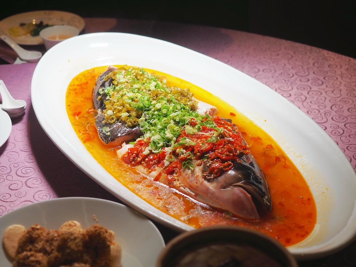 台北凱達家宴中餐廳必點「絕代雙椒魚頭」榮獲十大名菜金獎!鮮豔 台北凱達家宴中餐廳必點「絕代雙椒魚頭」榮獲十大名菜金獎!鮮豔