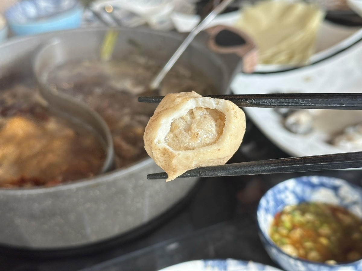 松江南京麻辣火鍋《石‧撈麻辣鴛鴦鍋》吃到飽!招牌經典酒家菜「 松江南京麻辣火鍋《石‧撈麻辣鴛鴦鍋》吃到飽!招牌經典酒家菜「