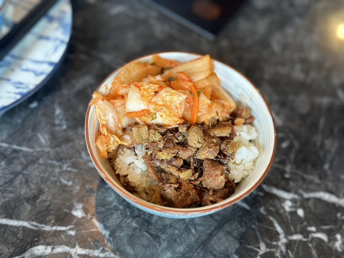 松江南京麻辣火鍋《石‧撈麻辣鴛鴦鍋》吃到飽!招牌經典酒家菜「 松江南京麻辣火鍋《石‧撈麻辣鴛鴦鍋》吃到飽!招牌經典酒家菜「