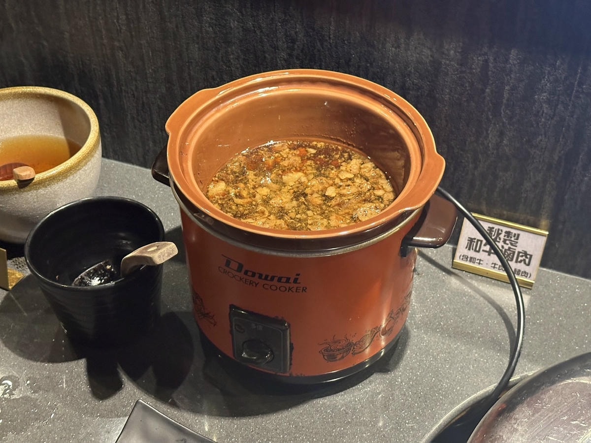 松江南京麻辣火鍋《石‧撈麻辣鴛鴦鍋》吃到飽!招牌經典酒家菜「 松江南京麻辣火鍋《石‧撈麻辣鴛鴦鍋》吃到飽!招牌經典酒家菜「