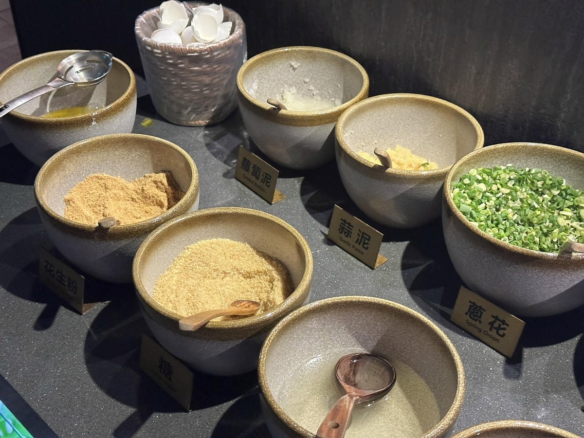 松江南京麻辣火鍋《石‧撈麻辣鴛鴦鍋》吃到飽!招牌經典酒家菜「 松江南京麻辣火鍋《石‧撈麻辣鴛鴦鍋》吃到飽!招牌經典酒家菜「