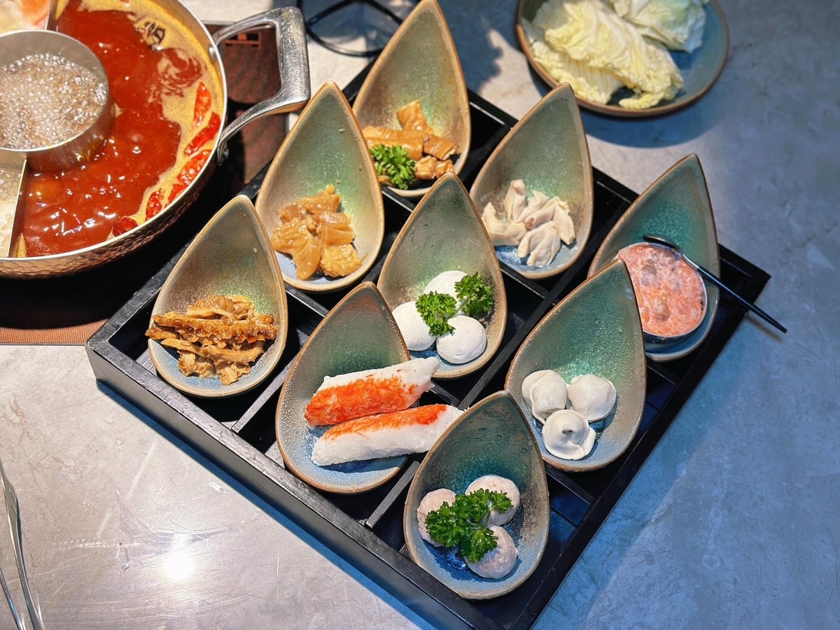 營業至凌晨!築間麻辣火鍋(台北西門町店)推薦巴蜀經典套餐!老 營業至凌晨!築間麻辣火鍋(台北西門町店)推薦巴蜀經典套餐!老