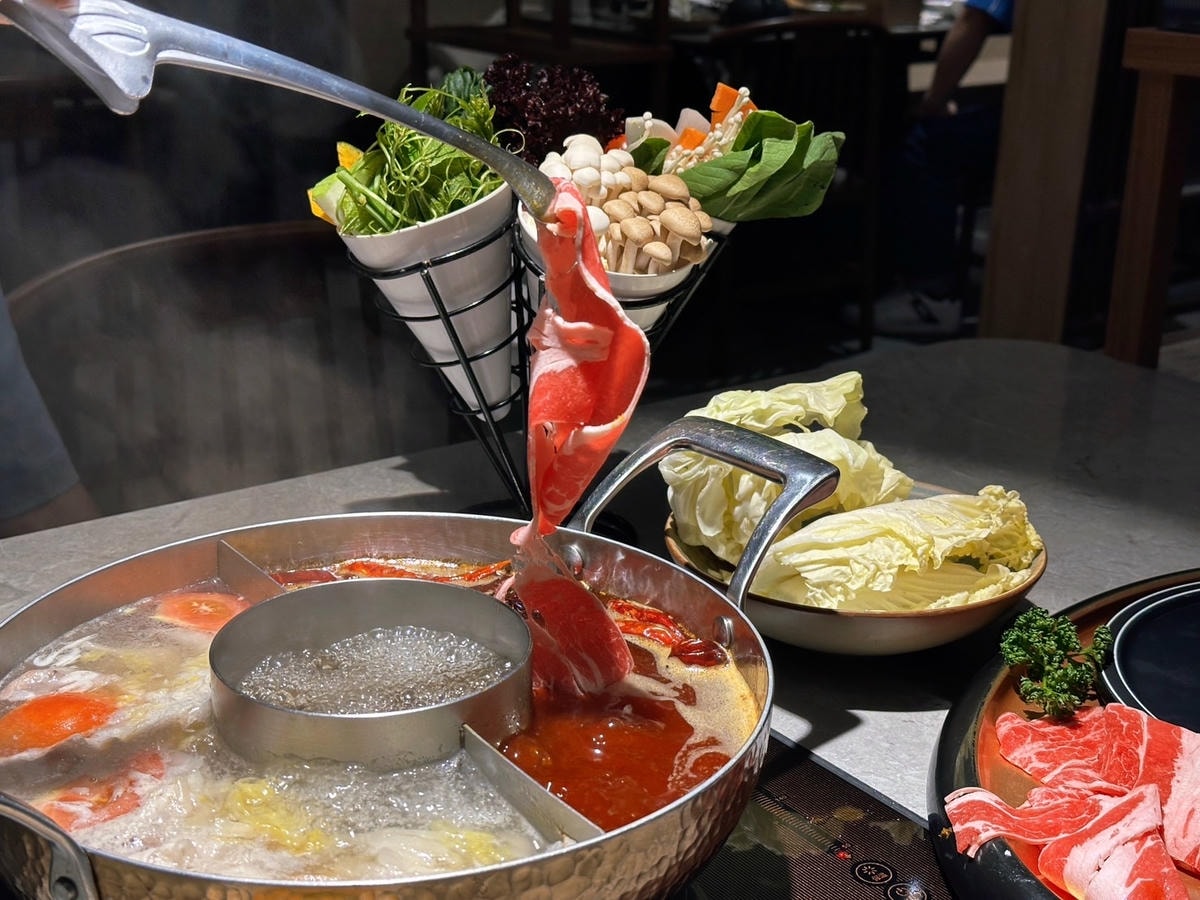 營業至凌晨!築間麻辣火鍋(台北西門町店)推薦巴蜀經典套餐!老 營業至凌晨!築間麻辣火鍋(台北西門町店)推薦巴蜀經典套餐!老