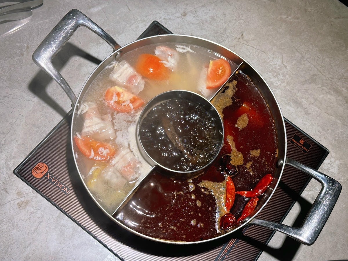 營業至凌晨!築間麻辣火鍋(台北西門町店)推薦巴蜀經典套餐!老 營業至凌晨!築間麻辣火鍋(台北西門町店)推薦巴蜀經典套餐!老