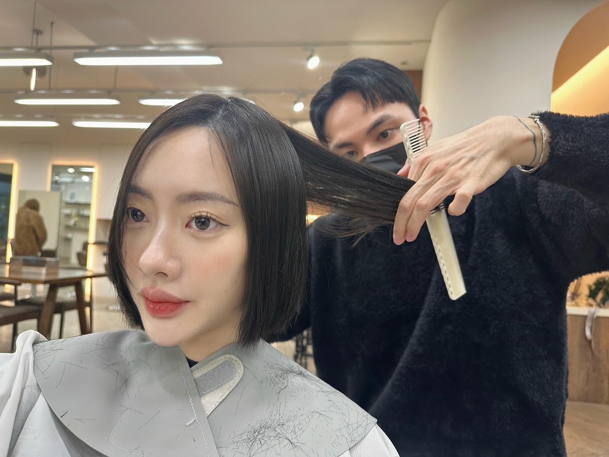 中山區一刀切短髮設計師推薦蘊 YUN SALON 中山店 中山區一刀切短髮設計師推薦蘊 YUN SALON 中山店