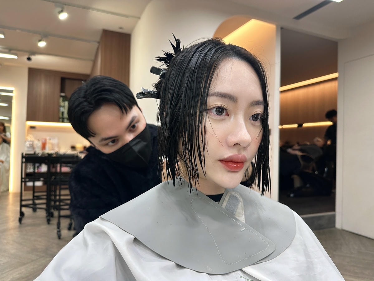 中山區一刀切短髮設計師推薦蘊 YUN SALON 中山店 中山區一刀切短髮設計師推薦蘊 YUN SALON 中山店