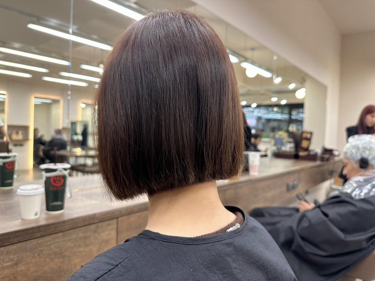 中山區一刀切短髮設計師推薦蘊 YUN SALON 中山店 中山區一刀切短髮設計師推薦蘊 YUN SALON 中山店