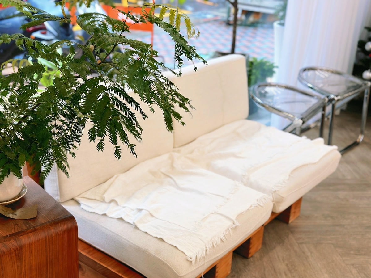 中山區一刀切短髮設計師推薦蘊 YUN SALON 中山店 中山區一刀切短髮設計師推薦蘊 YUN SALON 中山店