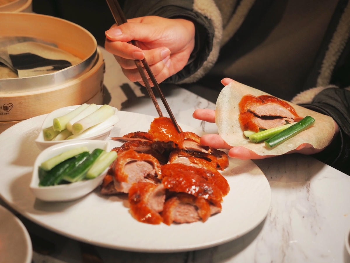 大直美麗華餐廳推薦《鴨覓》台北烤鴨酥脆外皮鮮嫩多汁,廚師現場 大直美麗華餐廳推薦《鴨覓》台北烤鴨酥脆外皮鮮嫩多汁,廚師現場
